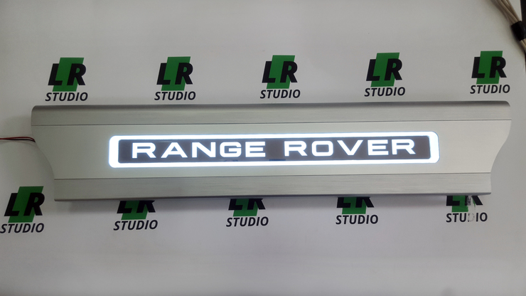 Накладки на пороги Range Rover Sport 2018-2022  диодные Range Rover