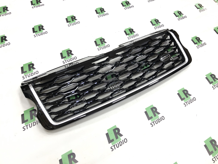 Решетка радиатора Range Rover 2013-2017 в стиле 2018+ черная с серой полосой