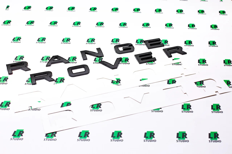 Буквы Range Rover SVA полностью черные с рельефом