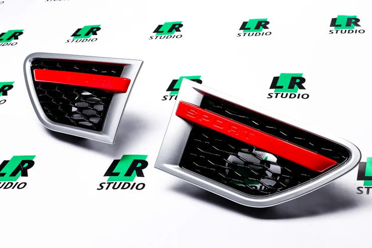 Решетки крыльев жабры Range Rover Sport 2010-2012 cеребрянное основание, черные внутри, красный кант