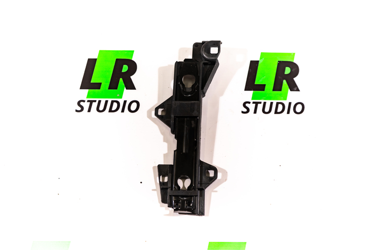 Кронштейн левой фары Range Rover Sport 2010-2013, наружная сторона