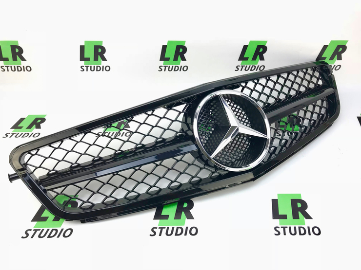 Решетка радиатора Mercedes w204 AMG (2011 - 2015), premium, черная с хром знаком