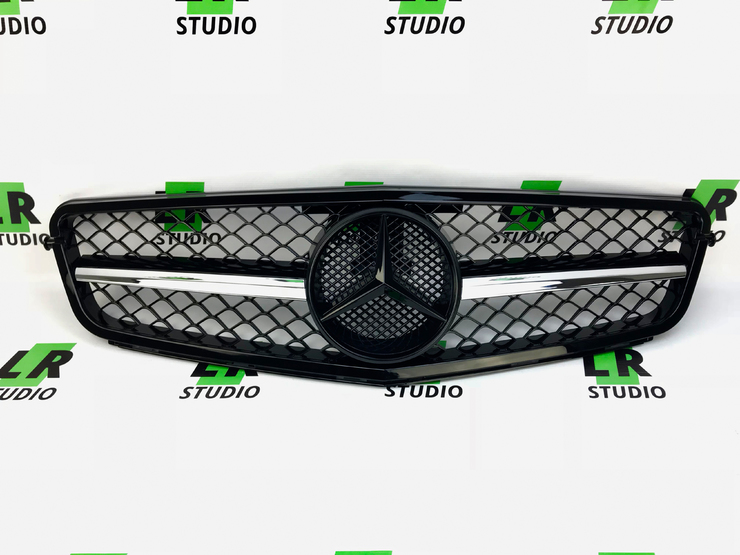 Решетка радиатора Mercedes w204 AMG (2011 - 2015), premium, черная с хром полосой