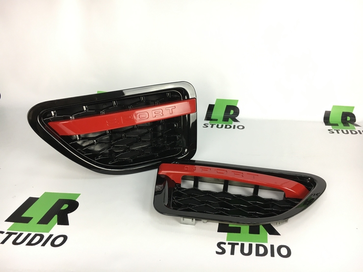 Решетки крыльев жабры с красной полосой Range Rover Sport 2005-2009