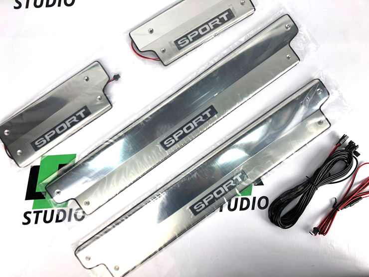 Накладки на пороги Range Rover Sport светодиодные LED 2010-2013