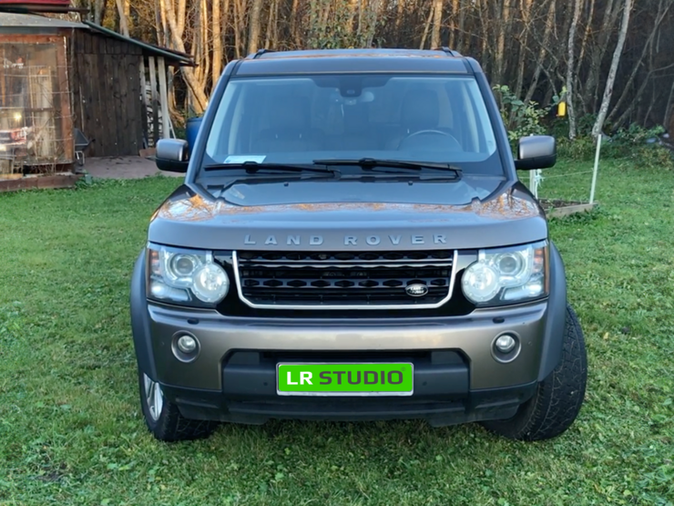 Решетка черная с серой полосой Land Rover Discovery 4 (до 2014 г.в.)