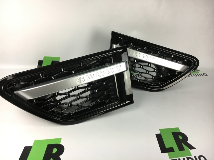 Комплект решеток Range Rover Sport 2010-2012 черные с серой полосой