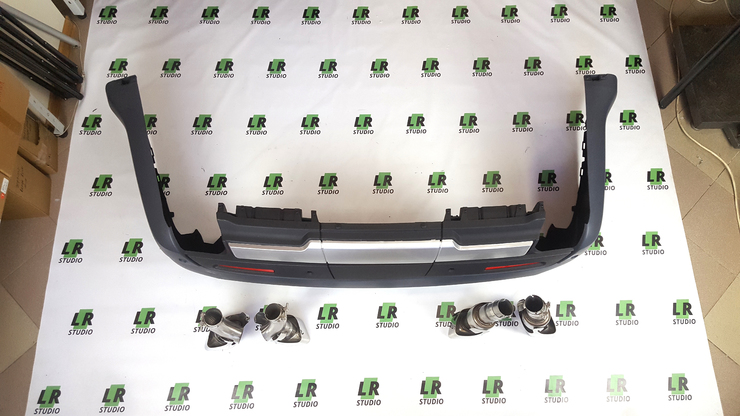 Задний бампер Range Rover Sport  Autobiography в сборе с выхлопом бензин 2005-2012